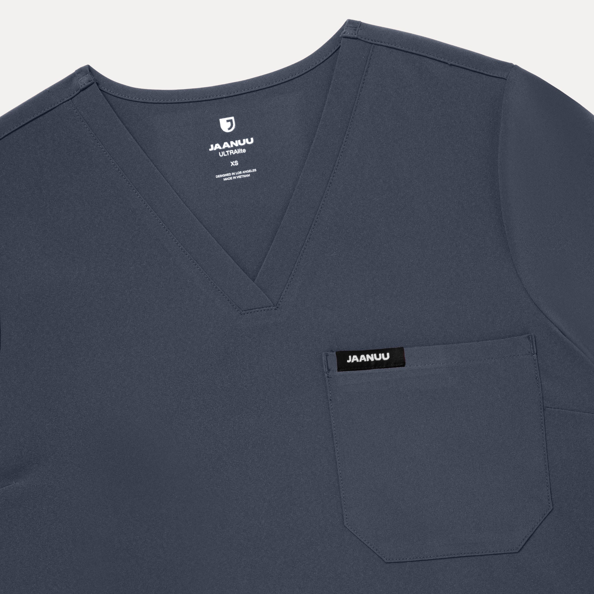 Harlow Slim 1-Pocket Scrub Top - Carbon Gray - Image 5